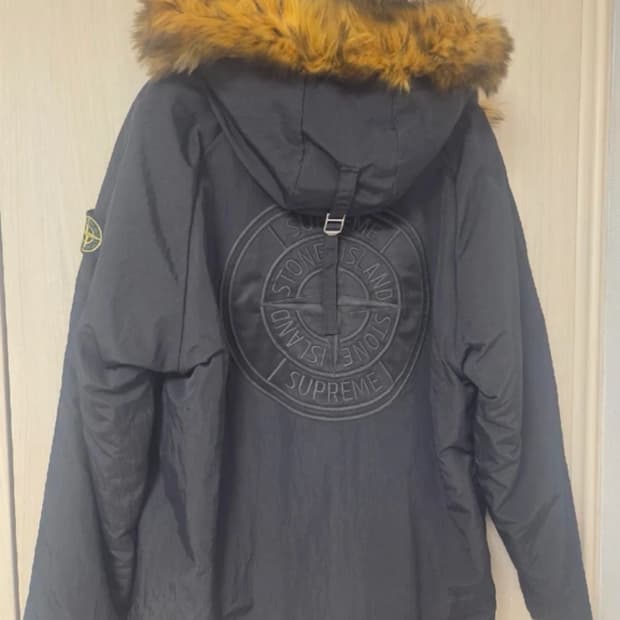 스톤아일랜드X슈프림 리버서블 퍼 파카 M