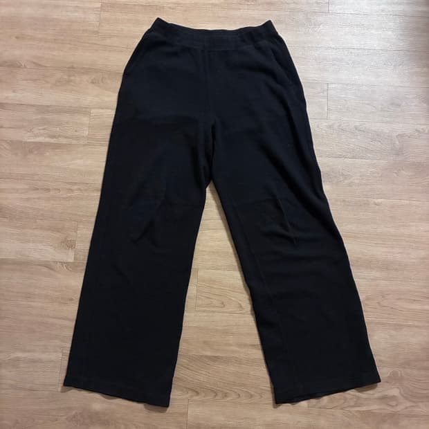 유니클로 검은색 스웨트팬츠