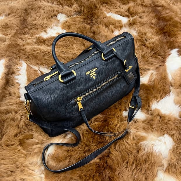 프라다 베텔로 다이노 투웨이 백