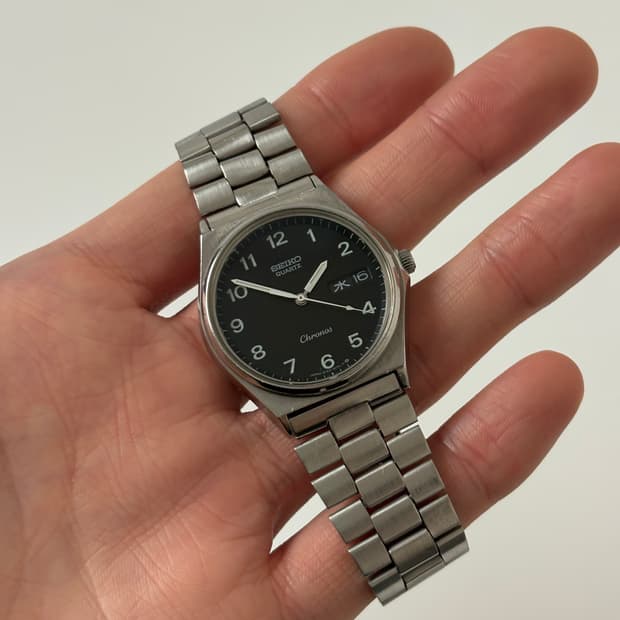 1980s Chronos Black Dial Silver Quartz