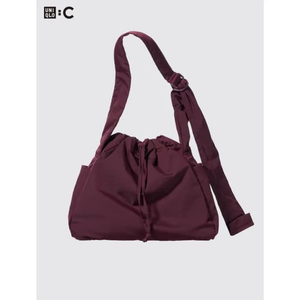 유니클로 C 소프트 퍼피 숄더백 와인