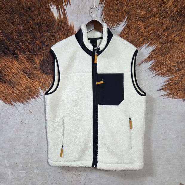 화이트 네이비 배색 뽀글이 베스트