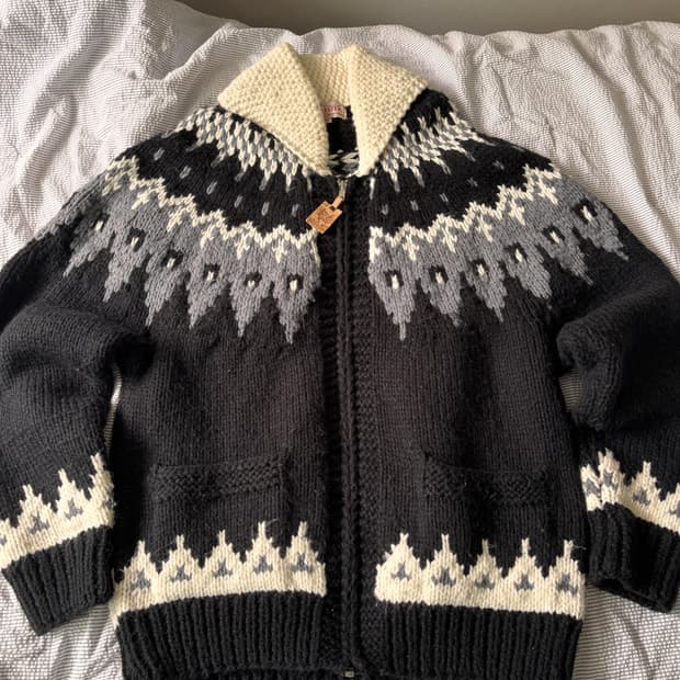 90s Japan Retro Knit – 코위찬 × 노르딕 무드