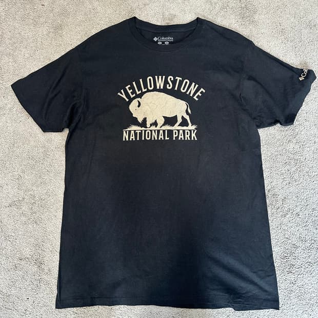 콜롬비아 옐로우스톤 그래픽 반팔티L