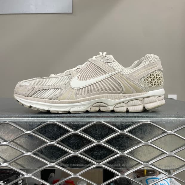 나이키 줌 보메로 5 화이트 팬텀 280 (gr-4296)