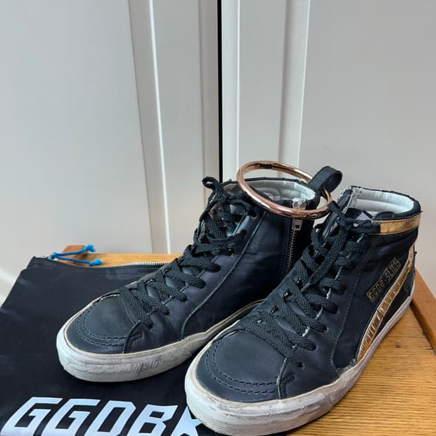 Golden goose 골든구스 블랙 하이탑 38사이즈