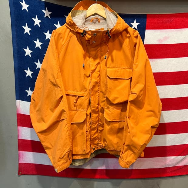 아웃스탠딩 포켓 후드 마운틴 자켓