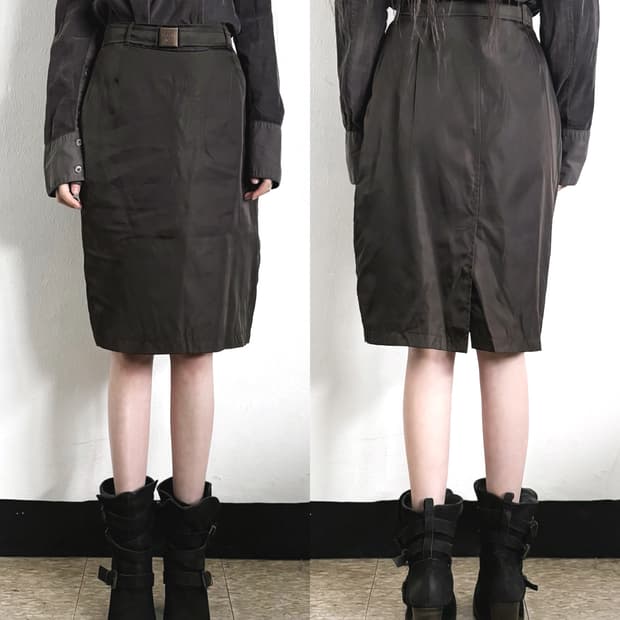 프라다 프론트버클 나일론 스커트