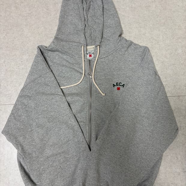 에이카 후드집업