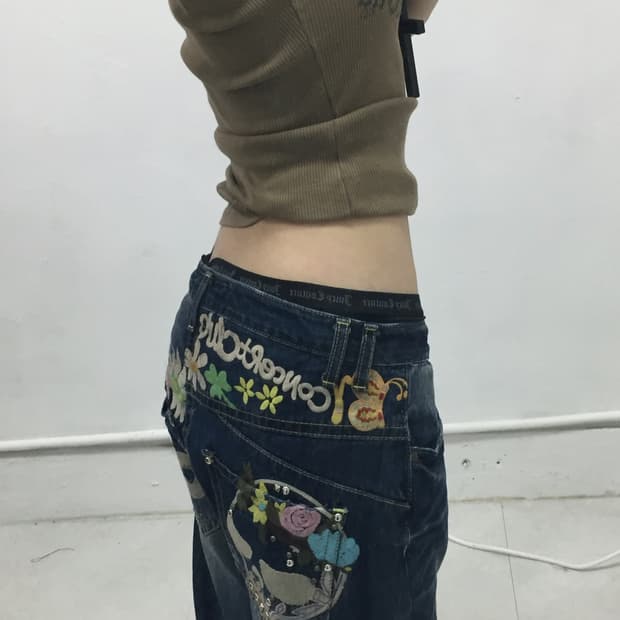 [LOLITA JEANS] 로리타 진스 스터드 펑크 스컬 자수 데님진