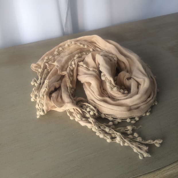 pom pom point scarf