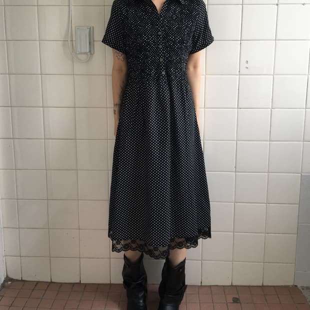 Embroidery point dot pattern onepiece