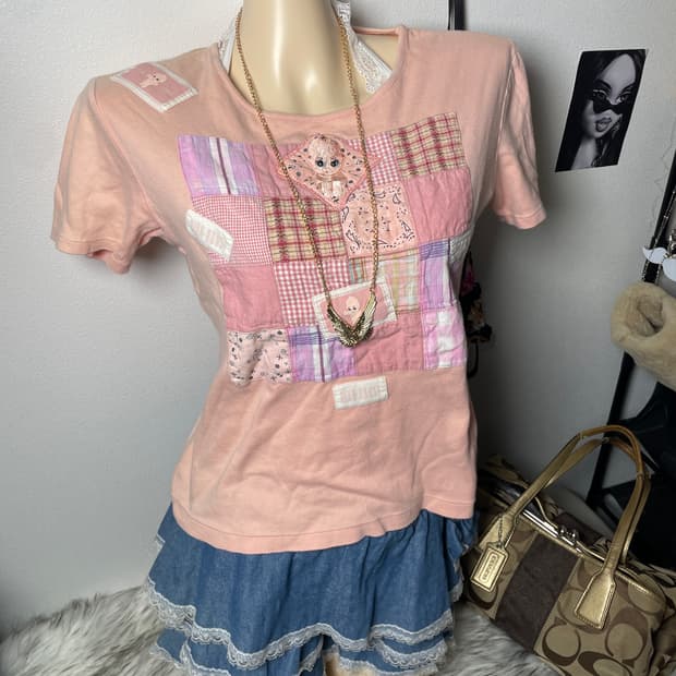 빈티지 핑크 하우스 패치 반팔티셔츠