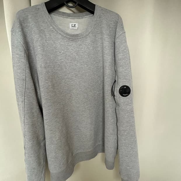 XL)CP컴퍼니 렌즈 맨투맨