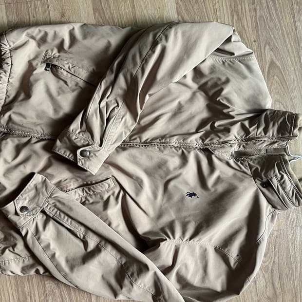 폴로 자켓 xl 지금 날씨에 입기딱좋음