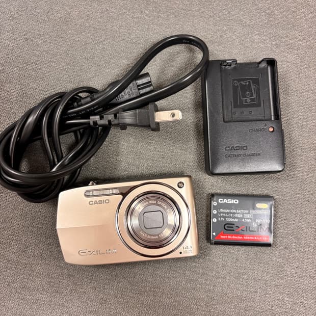 Casio exilim ex-z2300 카시오 엑슬림 z2300 골드