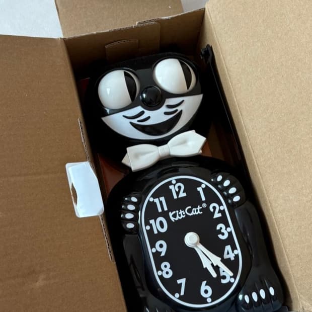 킷캣 벽시계