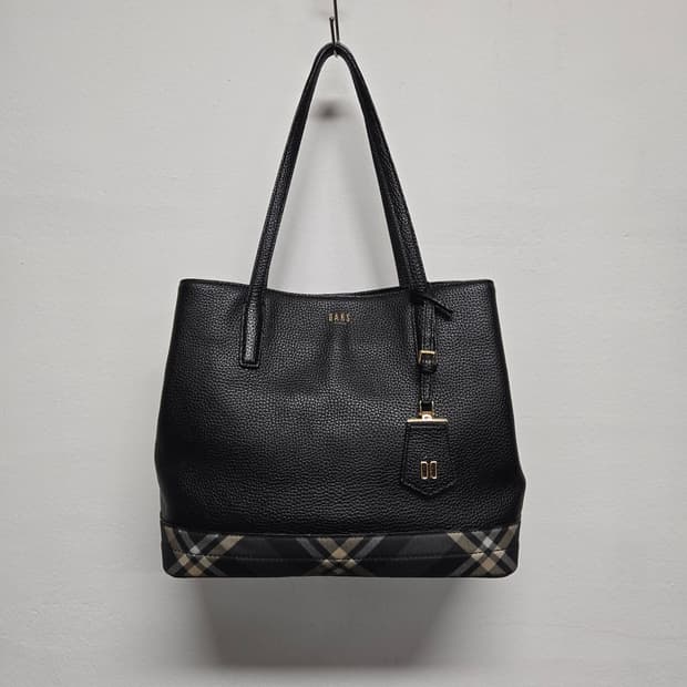 닥스 가죽 체크배색 로고 참장식 3단 숄더백