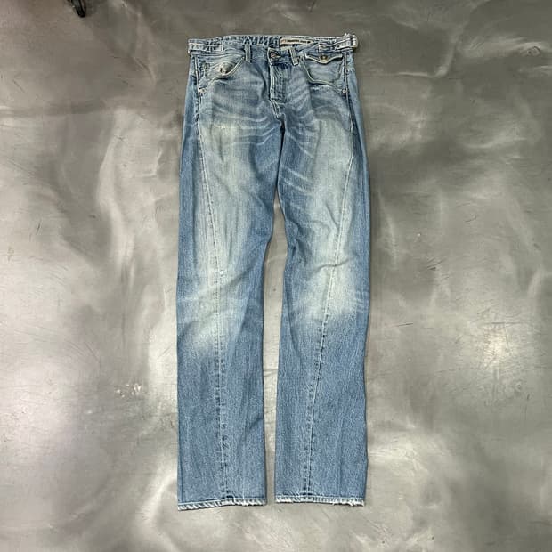  리바이스 엔지니어드진 데님 팬츠 y14551