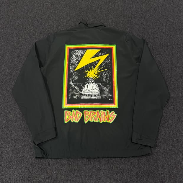 오베이 x 베드 브레인 코치 바람막이 자켓