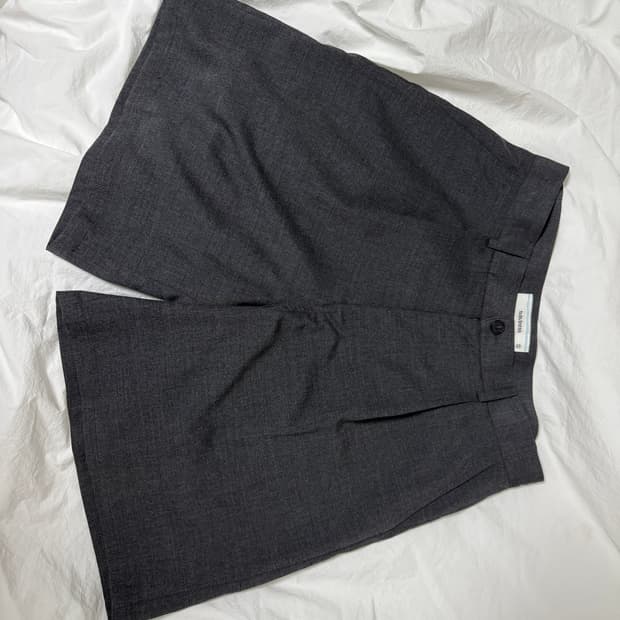 웨이비니스 Prism Flare Bermuda pants - Grey