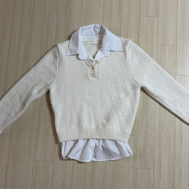 아이보리 니트 셔츠 일체형