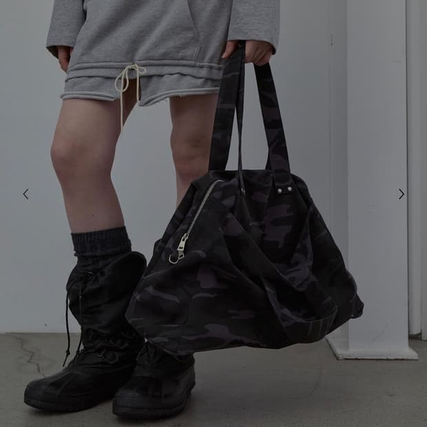 LCDC LAYERED CAMO TOTE BAG (DARK GREY)