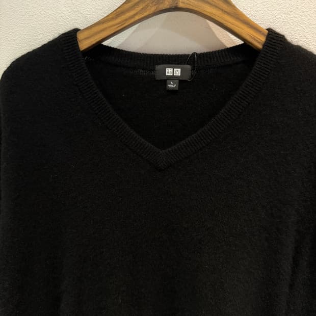 UNIQLO cashmere 100% v넥 니트