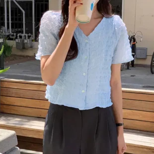 언더비 메이비(MAYVI) 제니 시어서커 블라우스 55 새상품
