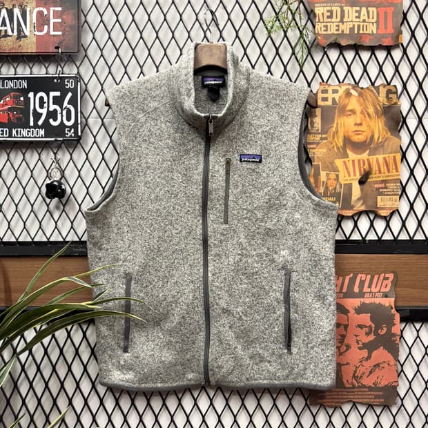 파타고니아 플리스 솔리드 베스트 자켓 사이드 집업 디테일 그레이