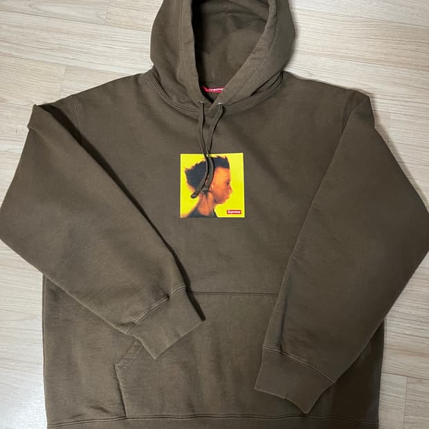 슈프림x구모 콜라보 후드티 브라운 L판매합니다