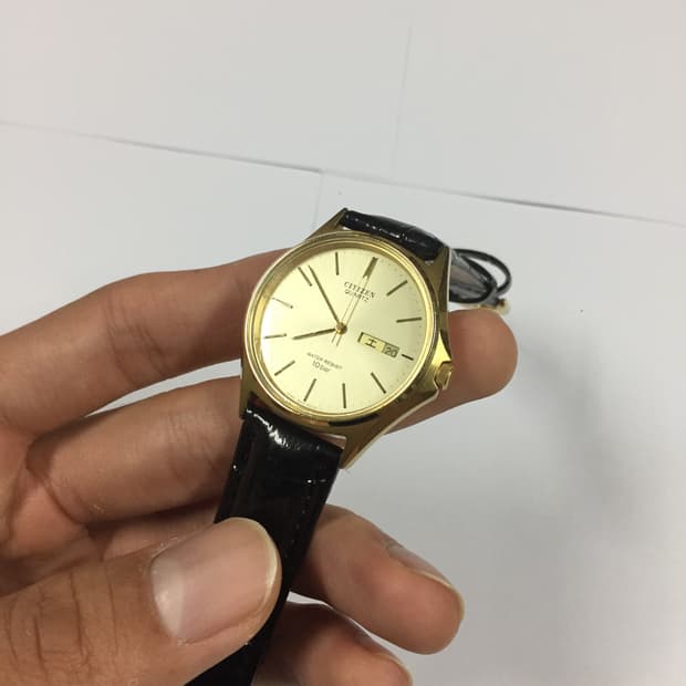 80s citizen quatz gold day-date