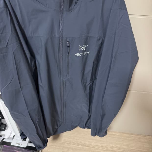 아크테릭스 스쿼미시 블랙사파이어 L판매합니다. 