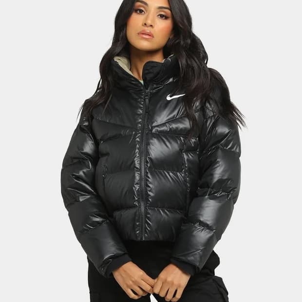 나이키 여성 써마 핏 루즈 숏패딩 M