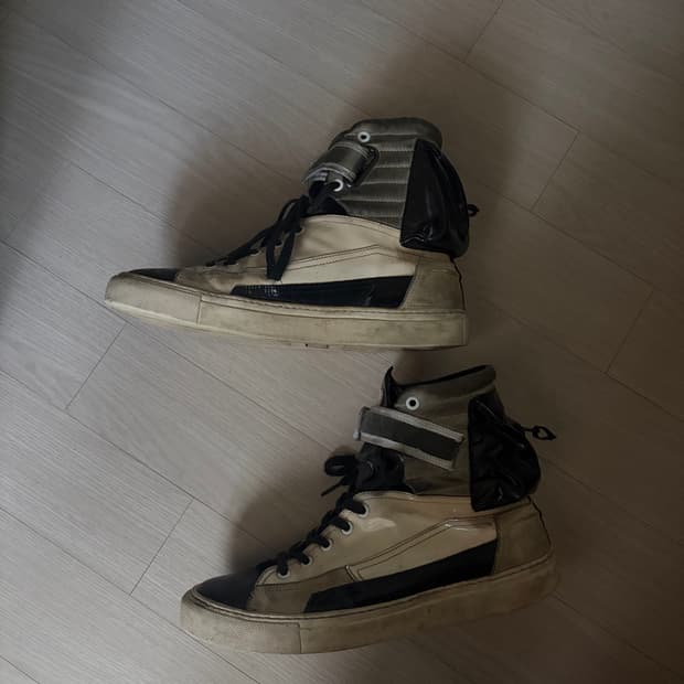 RAF SIMONS 백포켓 하이탑 스니커즈