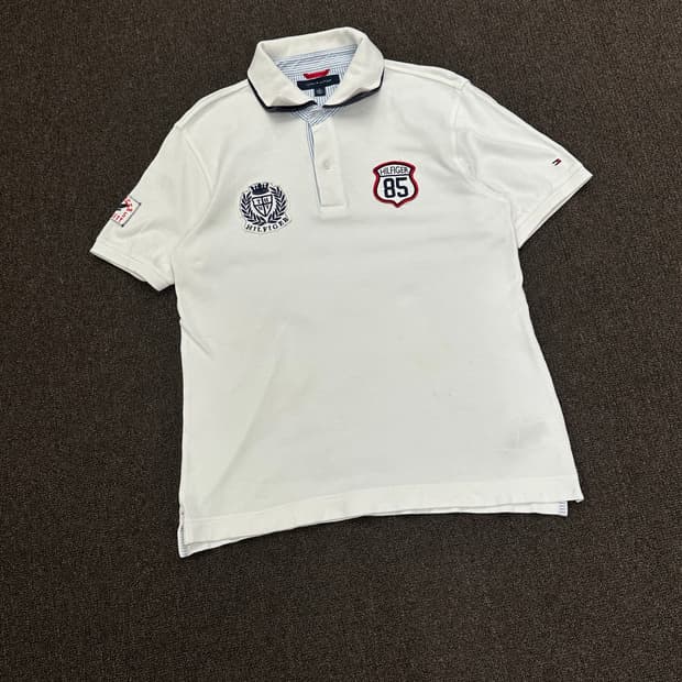 M)타미힐피거 빈티지 로고 완장 카라 반팔