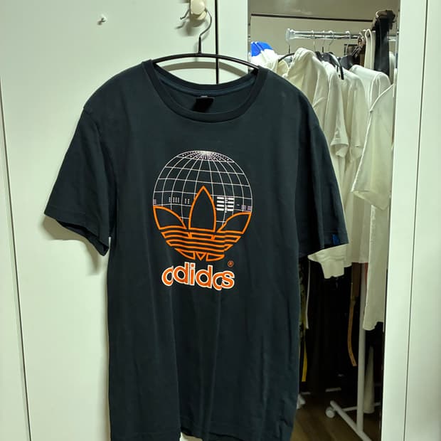 [새상품] 아디다스 반팔티 L/100