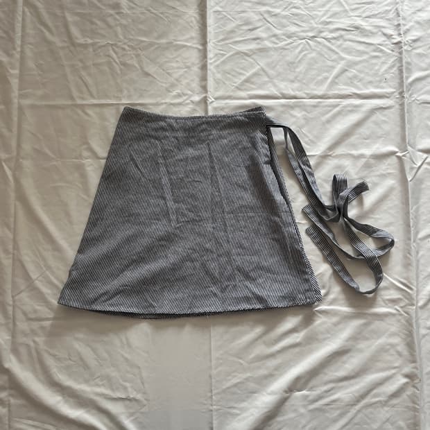 brandy melville 제네비브 랩 스커트 치마