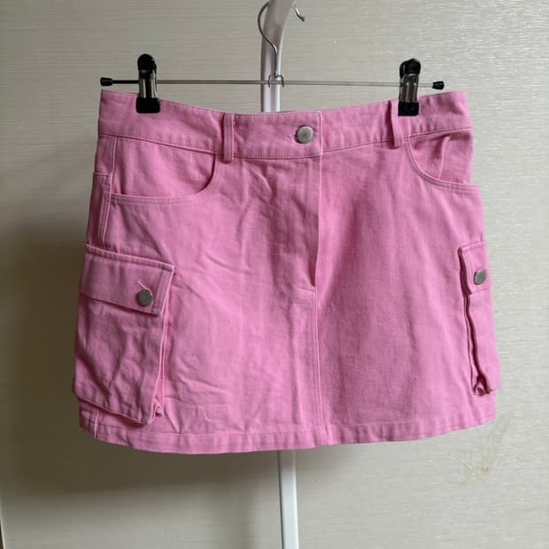 LOVE MOMENT pink skirt