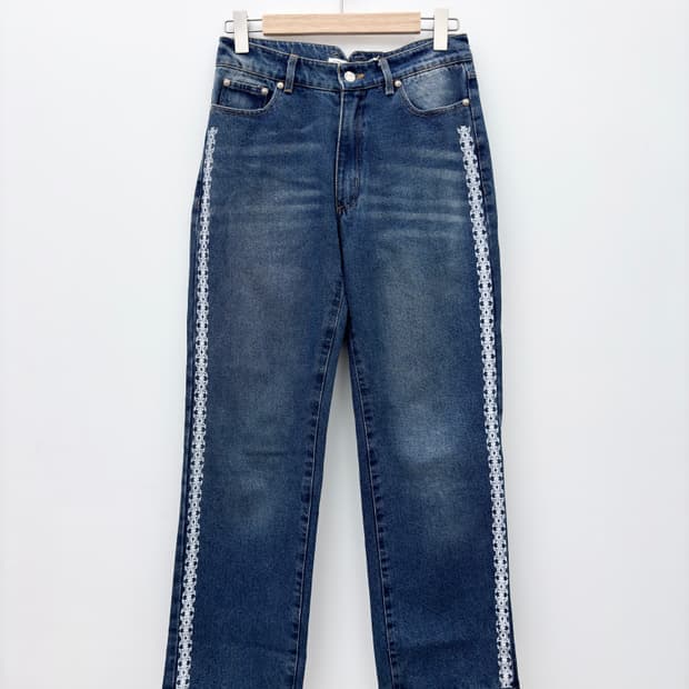 FLORAL JEANS