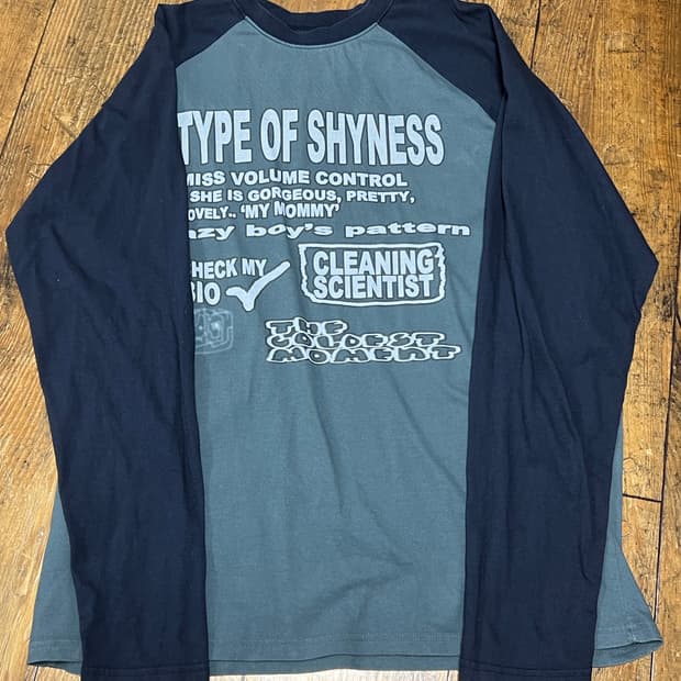 더콜디스트모먼트 롱슬리브