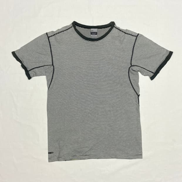 00s 일본판 나이키 스트라이프 절개 포인트 티셔츠