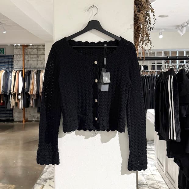 엘리 타하리 블랙 크로셰 니트 가디건