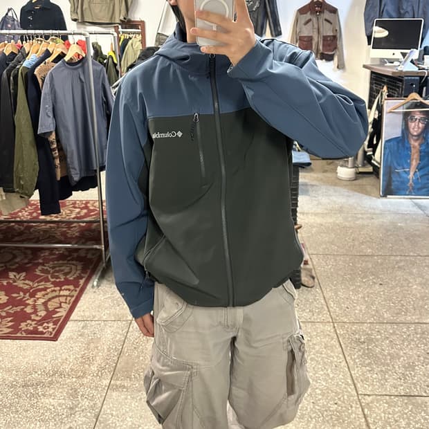컬럼비아 소프트쉘 자켓