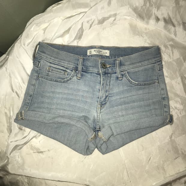 Abercrombie 아베크롬비 로우 핫팬츠
