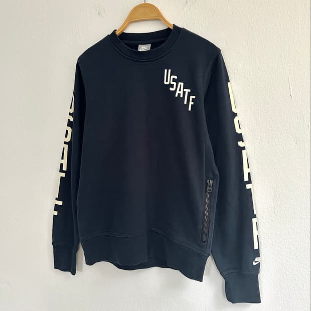 나이키 UASTF 크루 맨투맨