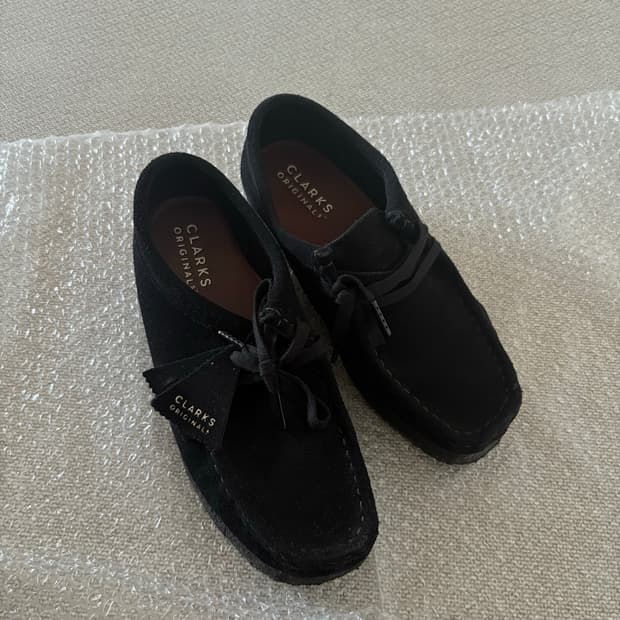 클락스 왈라비 블랙 250 우먼