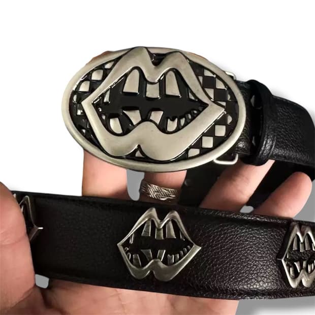 B.access lips leather white belt