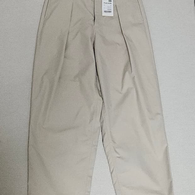 (새상품)에잇세컨즈 원턱 와이드 코튼팬츠