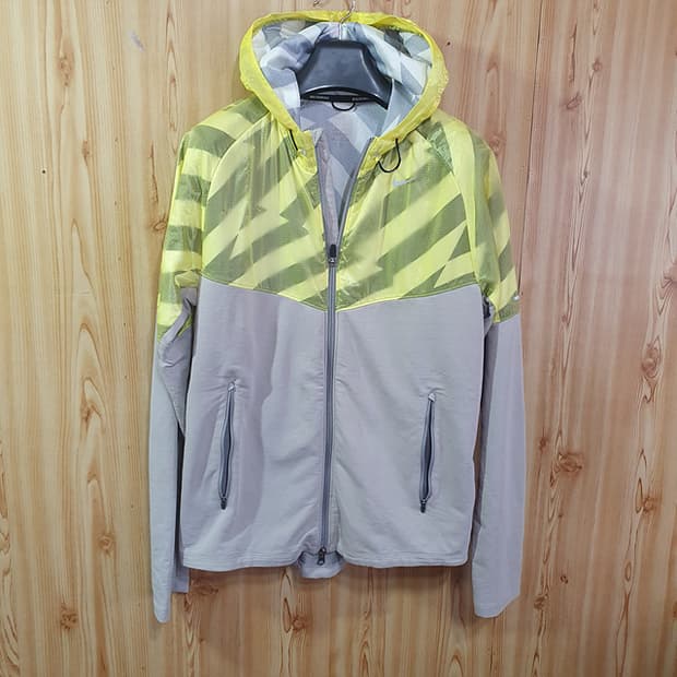 나이키 러닝 자켓105